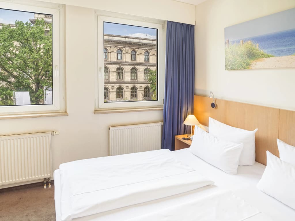 Hotel Berlin Mitte By Campanile - photo 11