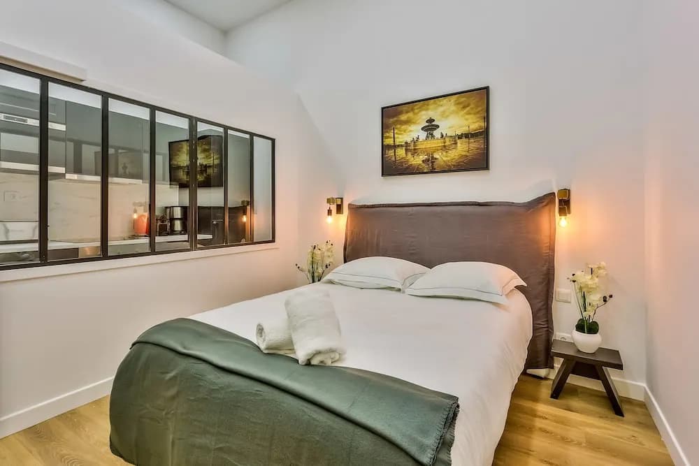 05 - Designed Parisian Flat - photo 3