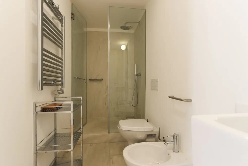 Combro Suites by Homing - photo 8