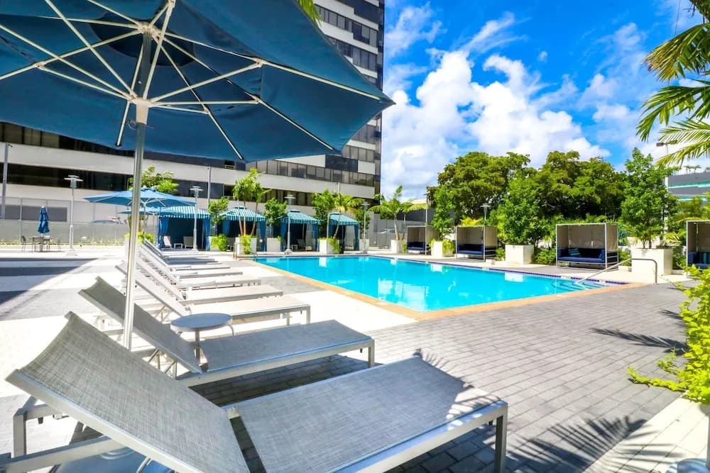 Spacious Apartment with Marina Views - photo 11