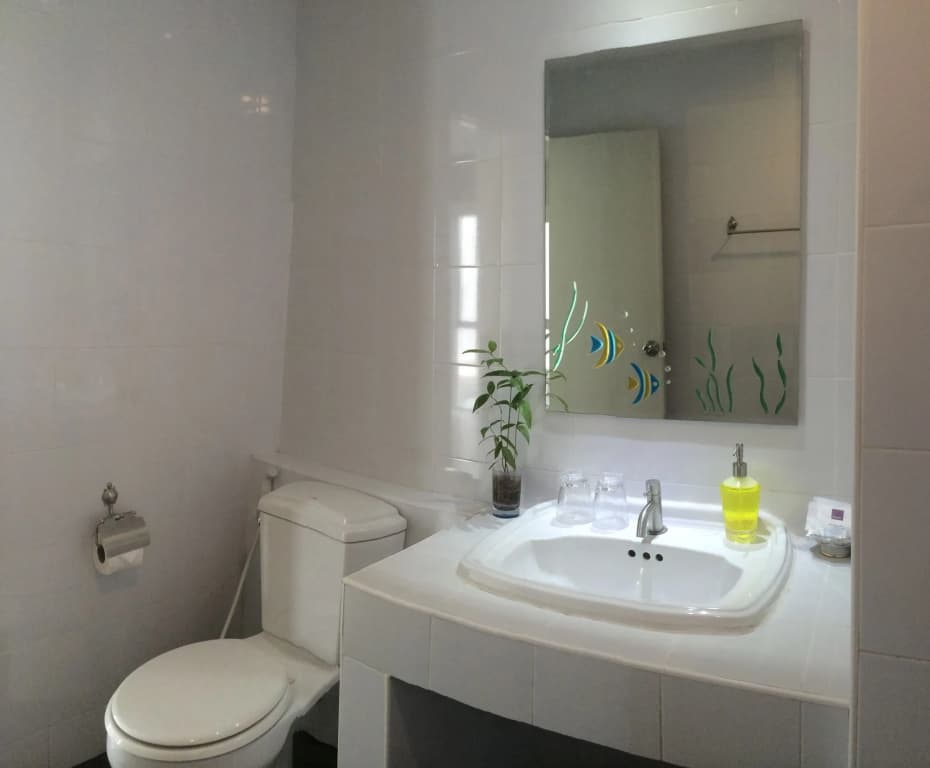 Glitter House - photo 10