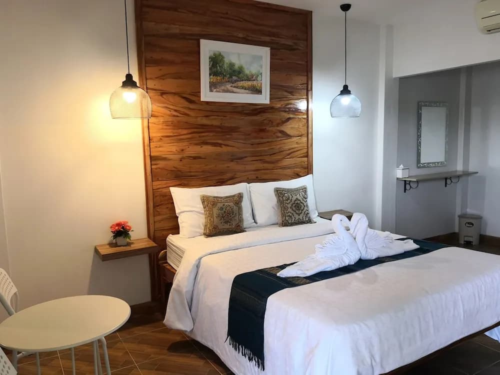 Naruchon Hotel - photo 4
