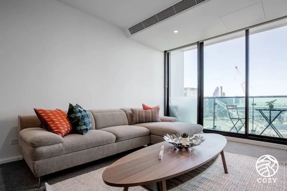 44 Melbourne One - main photo