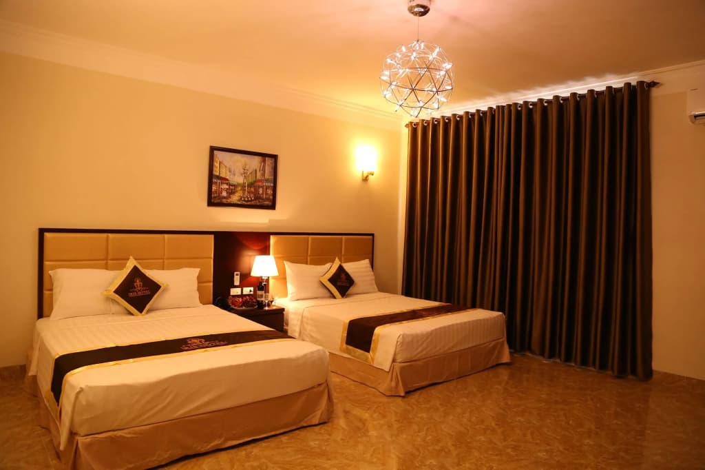 Iris Hotel Halong - photo 4