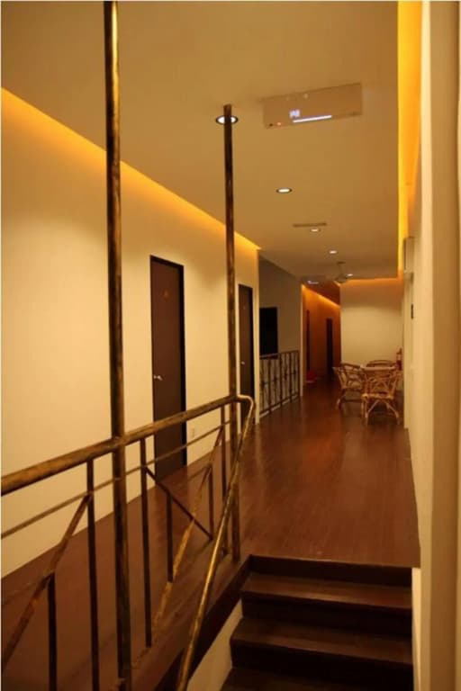 Guest Inn Muntri - photo 9