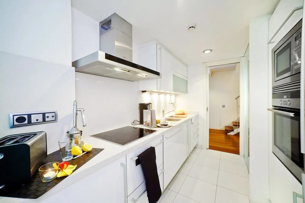 Victoria City Center 1 Downtown Luxury Duplex - photo 12