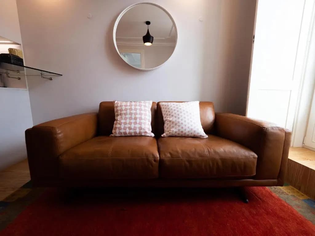 Augusta 229-5E-City Center Apt- Balcony & Elevator - photo 2