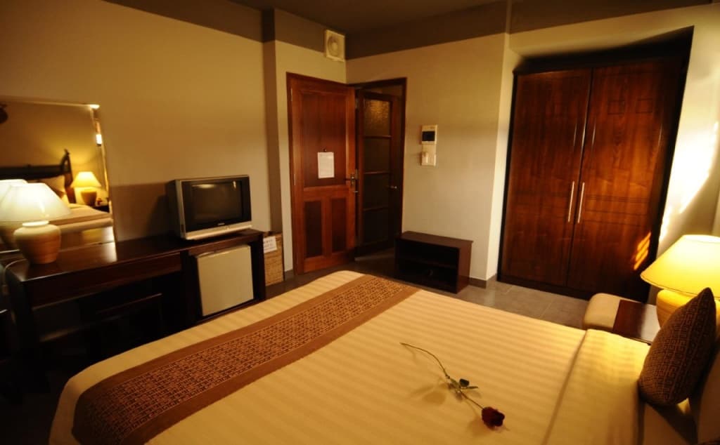 Tulip Hotel - photo 16