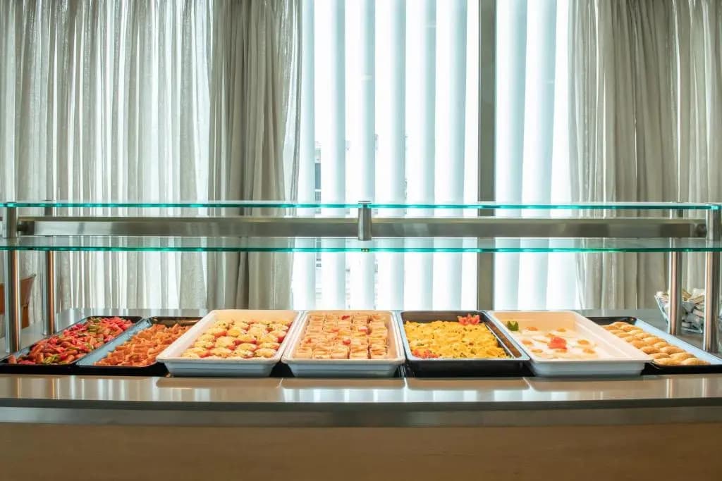 Golden City Hotel - photo 13