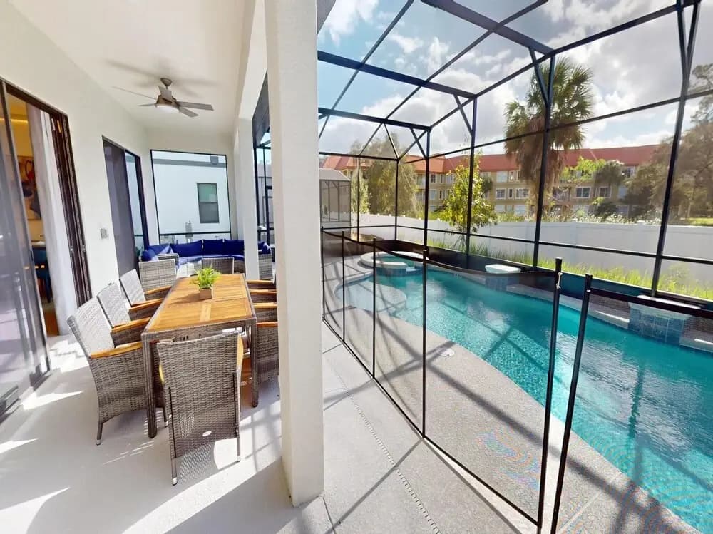 Bernie Pool Home 8 BED - photo 16