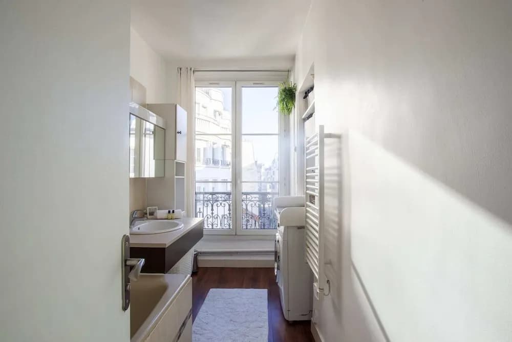 Super Cozy Home for up to 4 Guests in Les Halles - photo 6