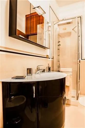 Capital Suites - photo 12