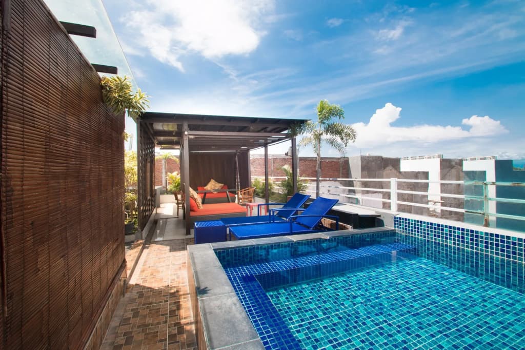 A Residence - photo 17