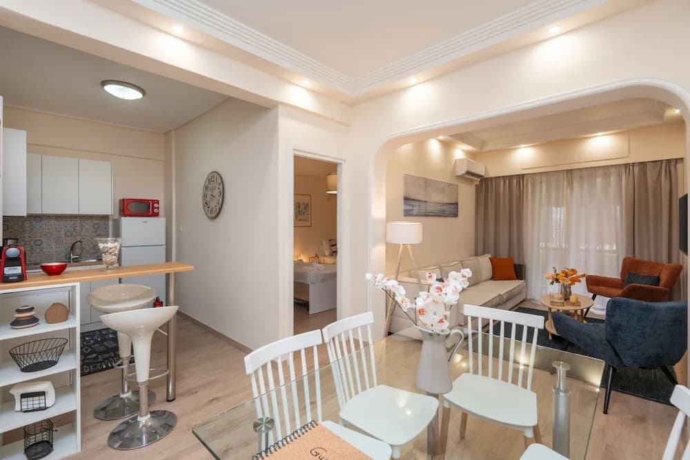 LIV - Vintage Acropolis Apartment - photo 2