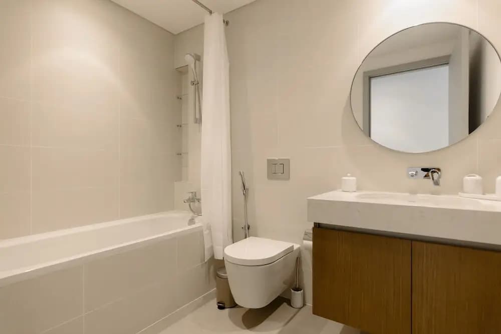 Beachfront 2BD apartment with Palm View - photo 8