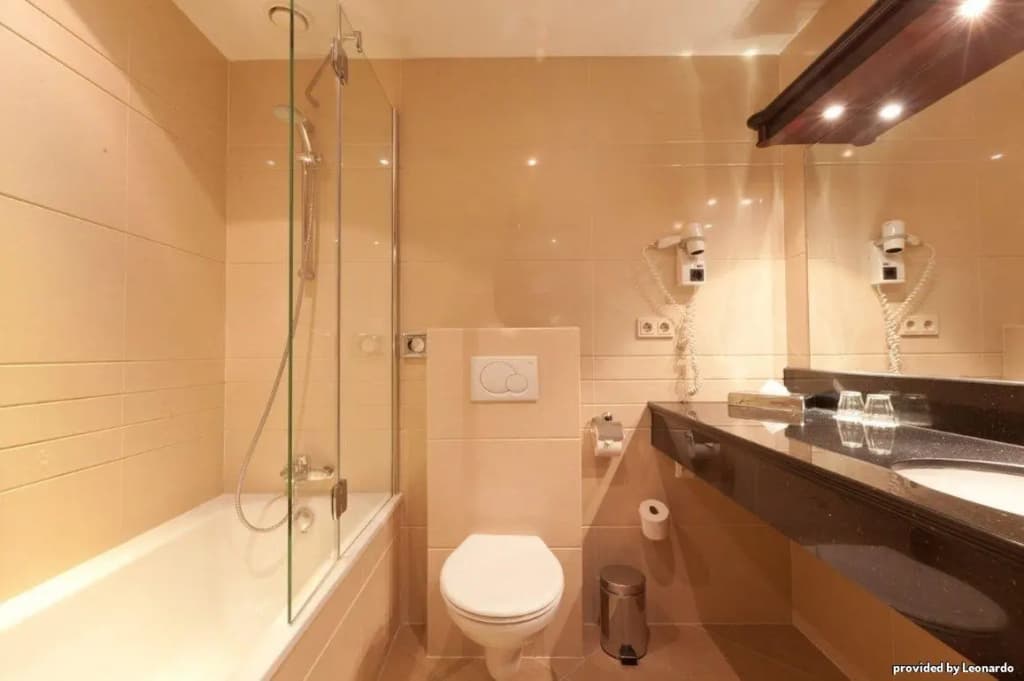 XO Hotels Blue Tower - photo 15