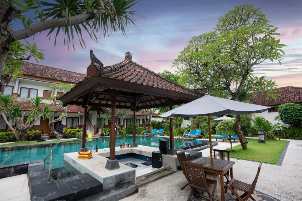 Hotel Sinar Bali Legian - photo 17