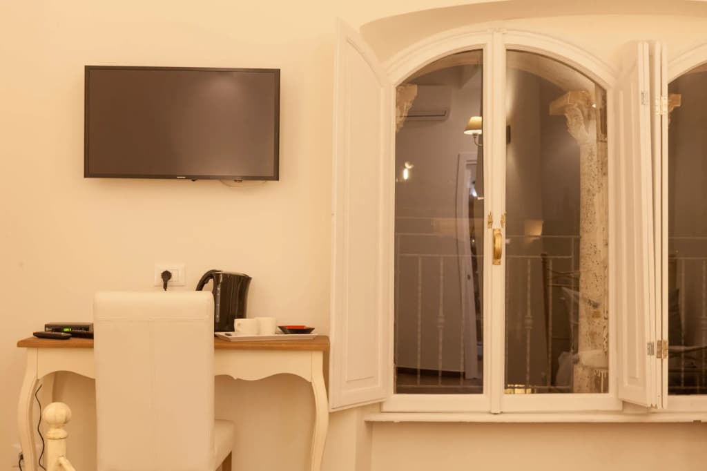 Donna Margherita Rome Suite & Rooms - photo 8