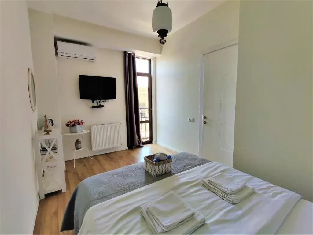 Avlabari Apartment - photo 3