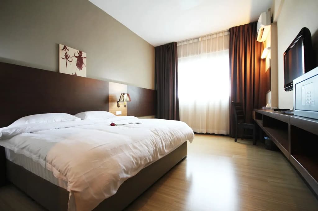 Aroma Hotel - photo 3