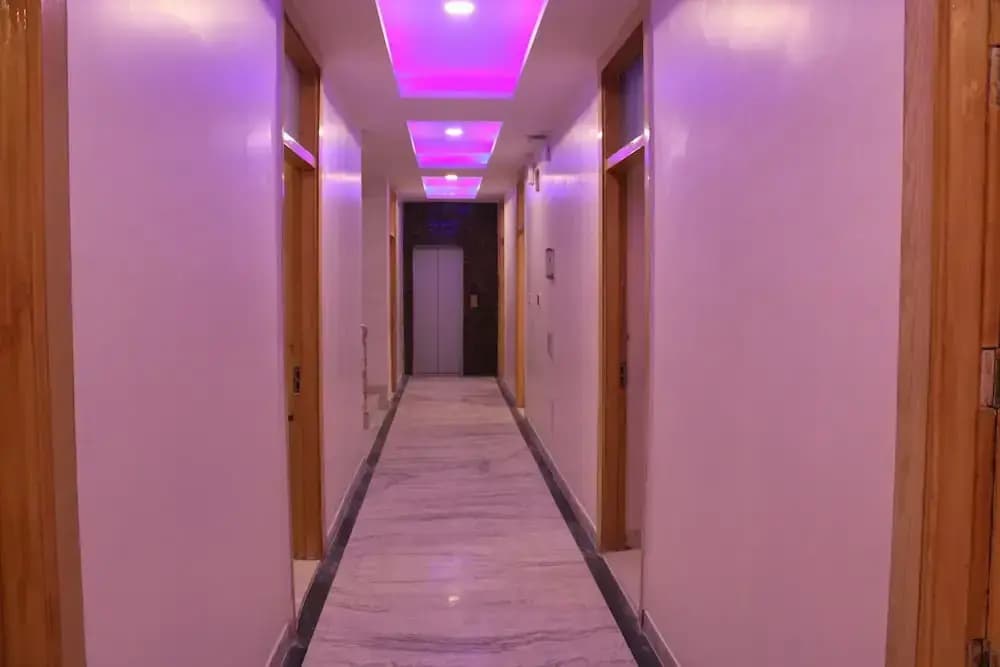 Hotel Karlo Kastle - Paharganj - photo 14