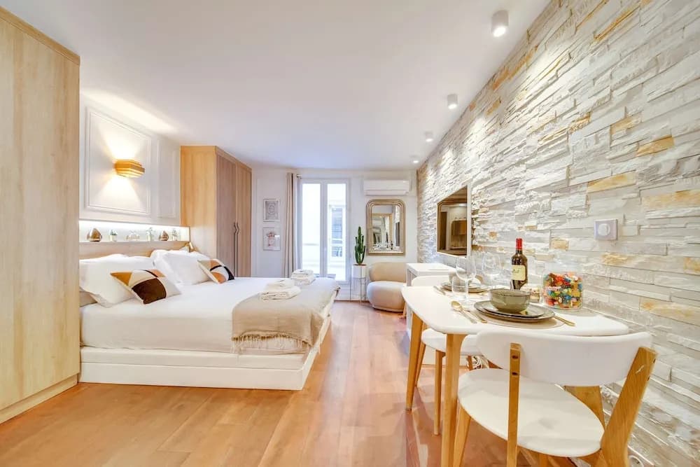 Historical Apartment in the Heart of Paris - 2 - photo 6
