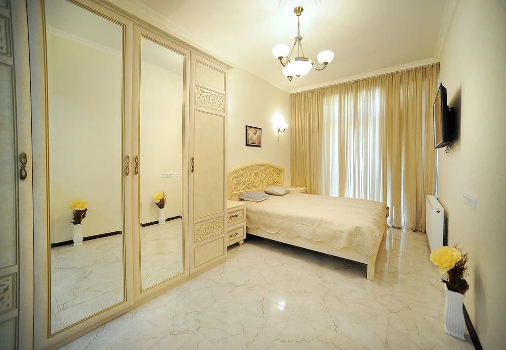 Apartment on Kostava str. - photo 1