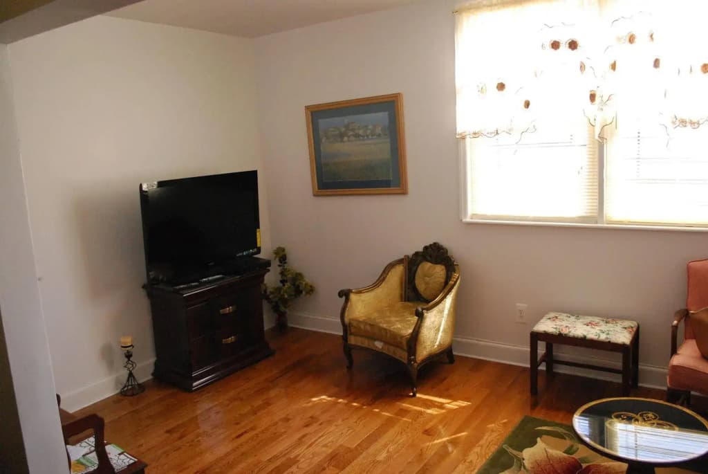 Delz Bed & Breakfast - photo 10