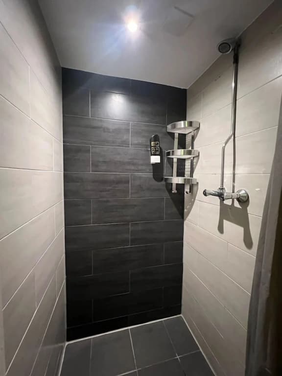 Amigo Budget Hotel - photo 9