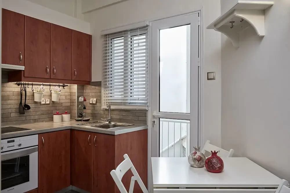 Fabulous 3BD Apt close to Kalimarmaro - photo 13