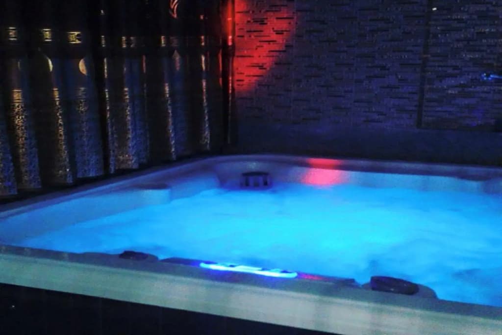 The Pool Resort - photo 11