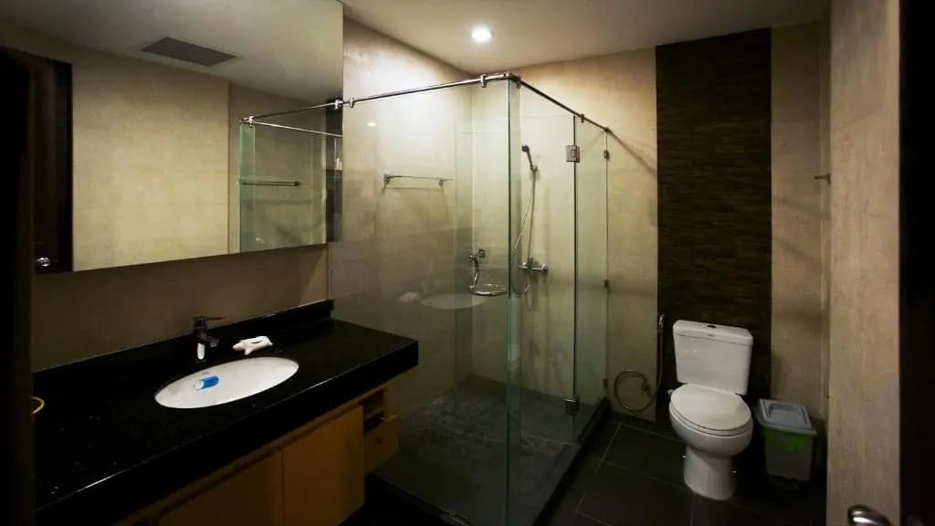 Karon Suite Apartment - photo 10