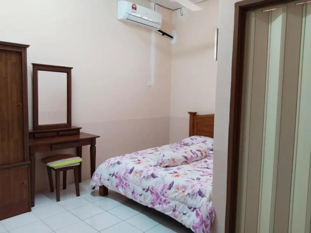 Homestay YatiMizi (Bungalow Station 18, Ipoh) - main photo