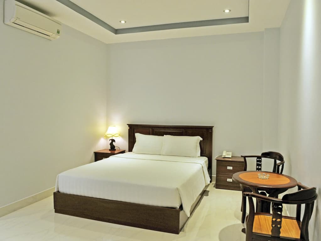 Phoenix Hotel - photo 19
