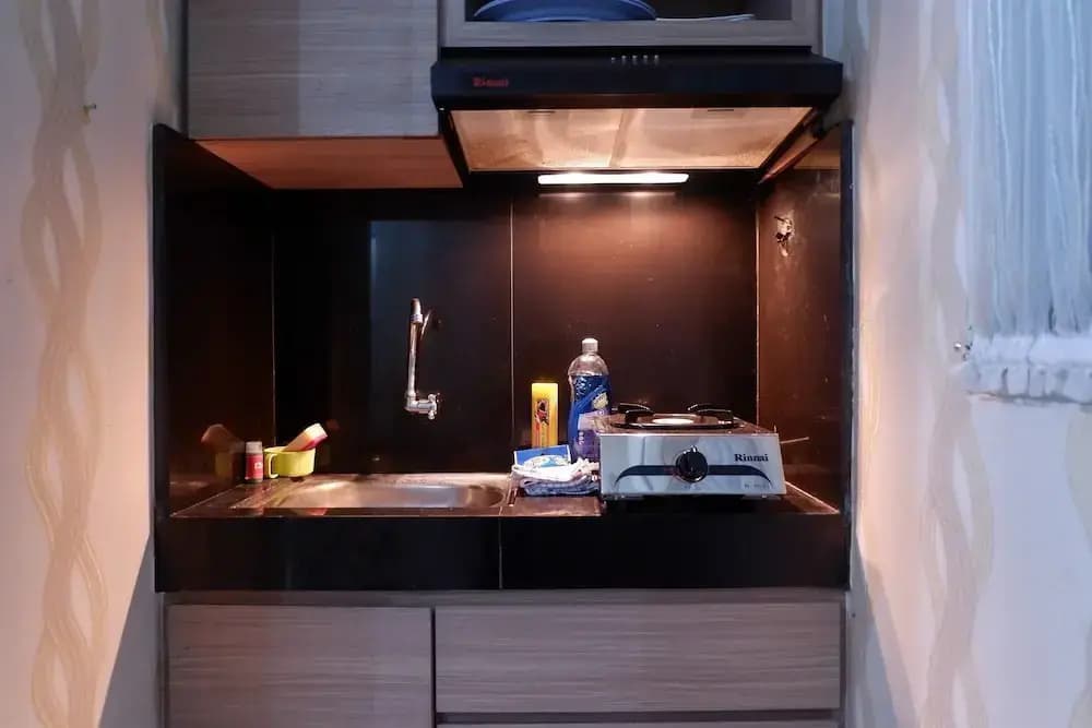 Warm Cozy Menteng Square Apartment - photo 11