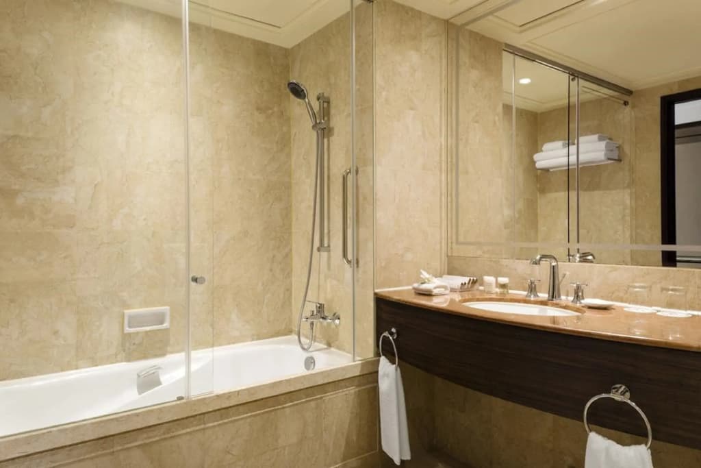 Hong Kong Gold Coast Hotel - photo 34