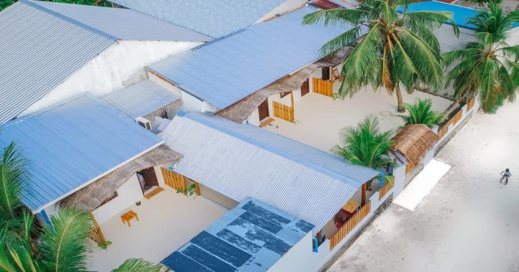 The Castaway Retreat Hotel - photo 25