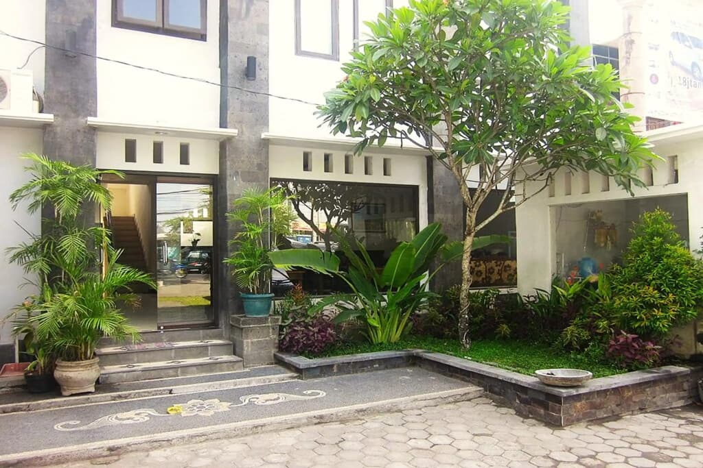 Hotel Warta Dua - photo 1