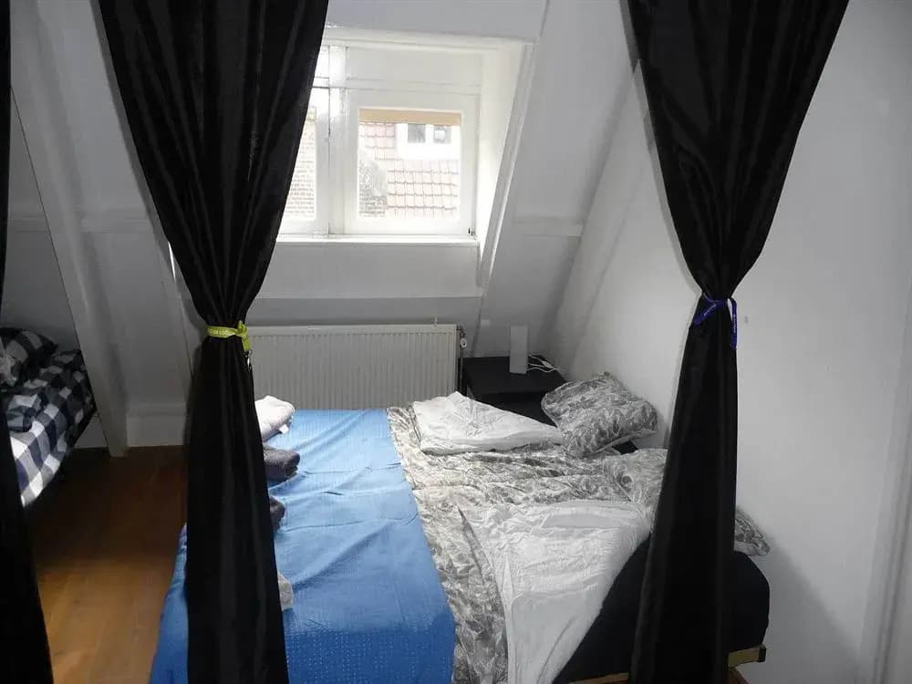 Leidse Square Nightlife Apartment - photo 3