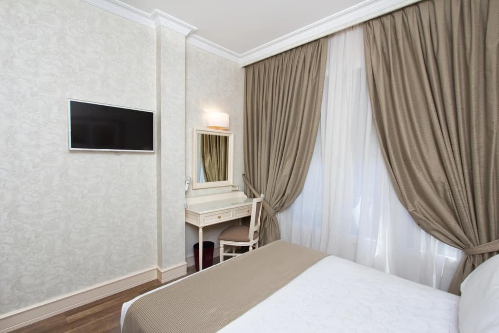 Hotel Atlantico Madrid - photo 4