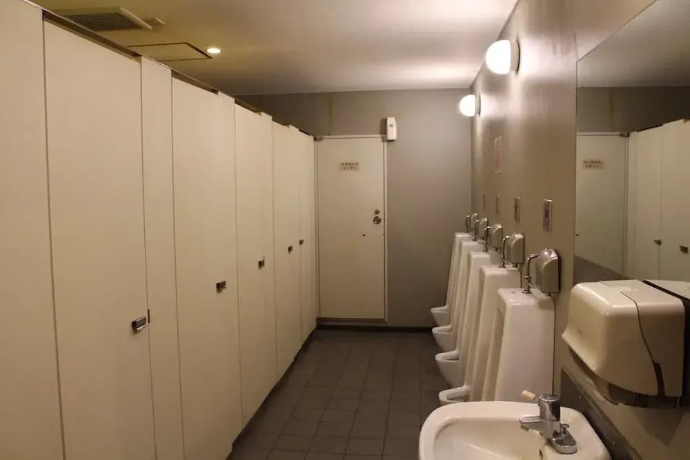Sauna & Capsule Hotel Hokuo - photo 4