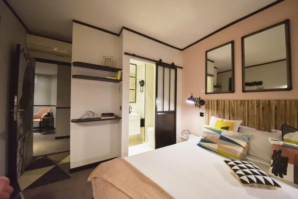 Madrigal hotel - photo 6