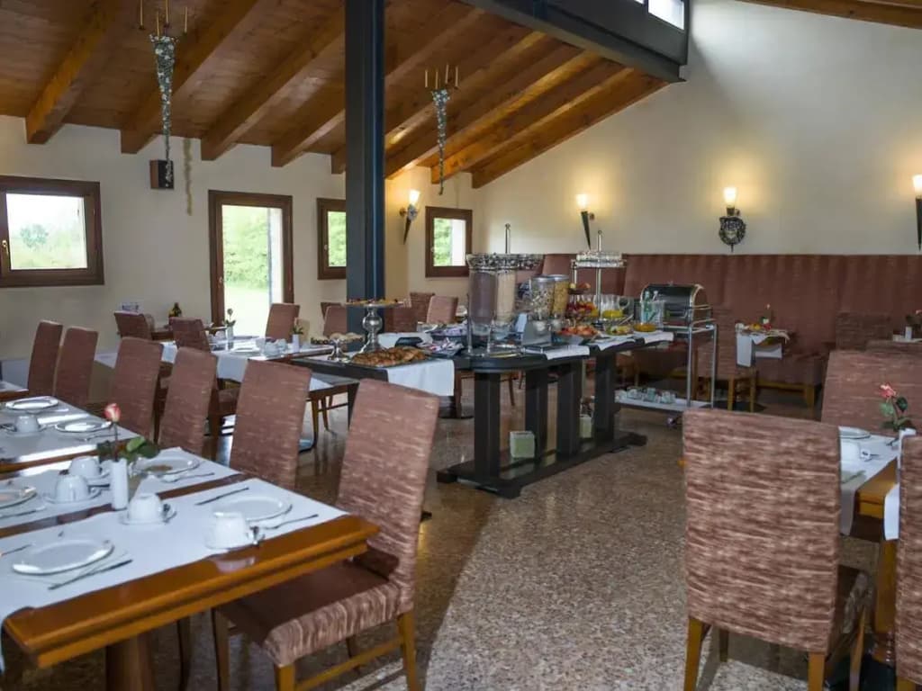 Hotel Venice Resort Airport - photo 25