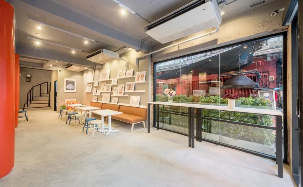 Nornyaowarat Hostel - photo 18
