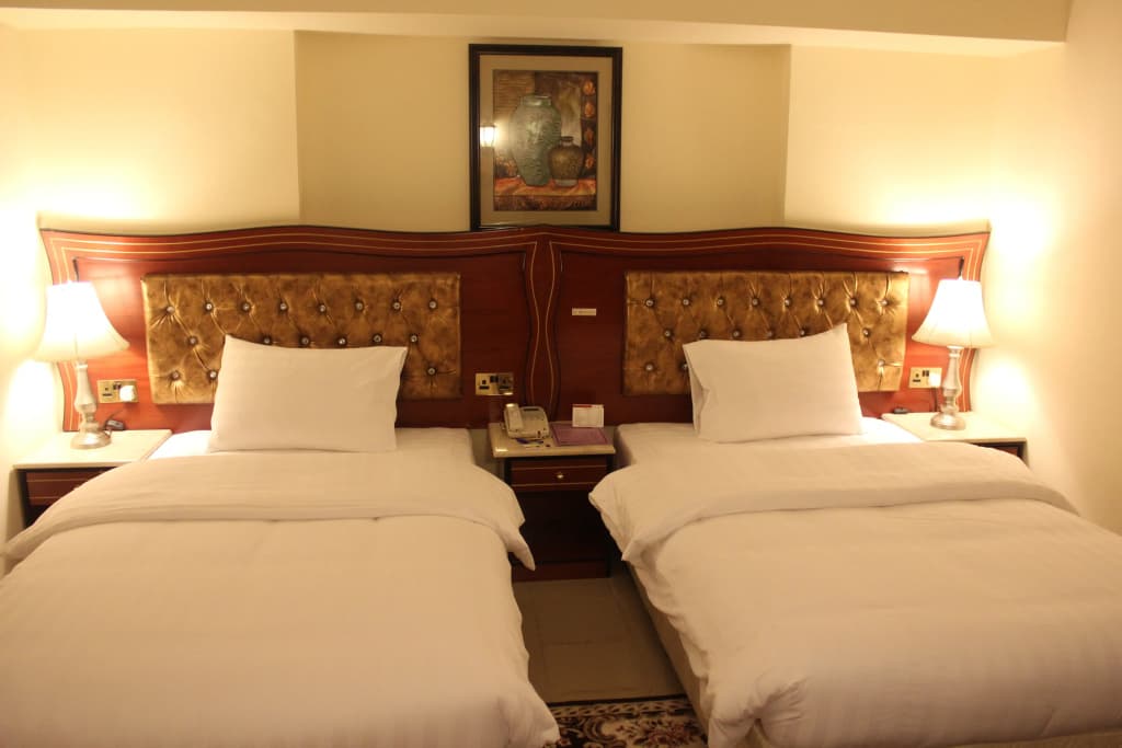 Saffron Hotel - photo 3