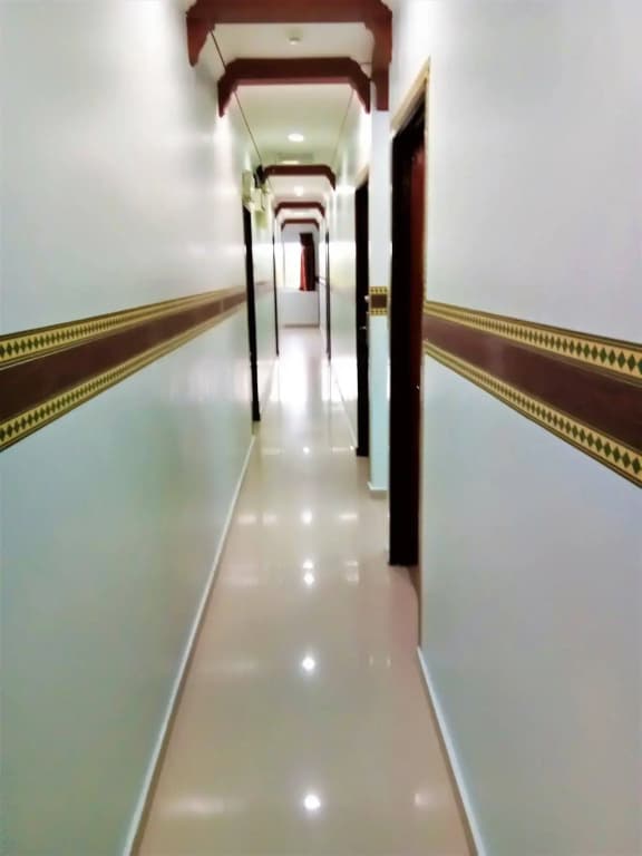 OYO 89407 EZI Hotel - photo 15