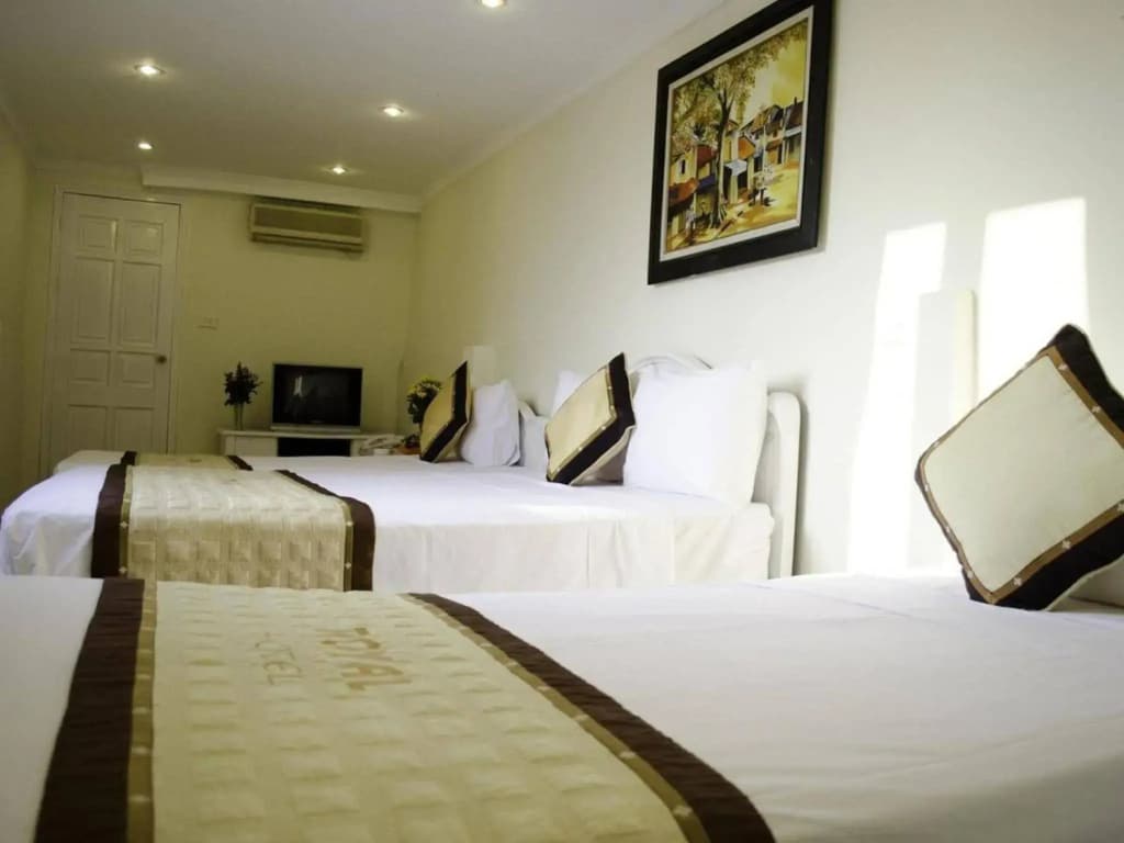 Blue Moon Hotel - photo 1