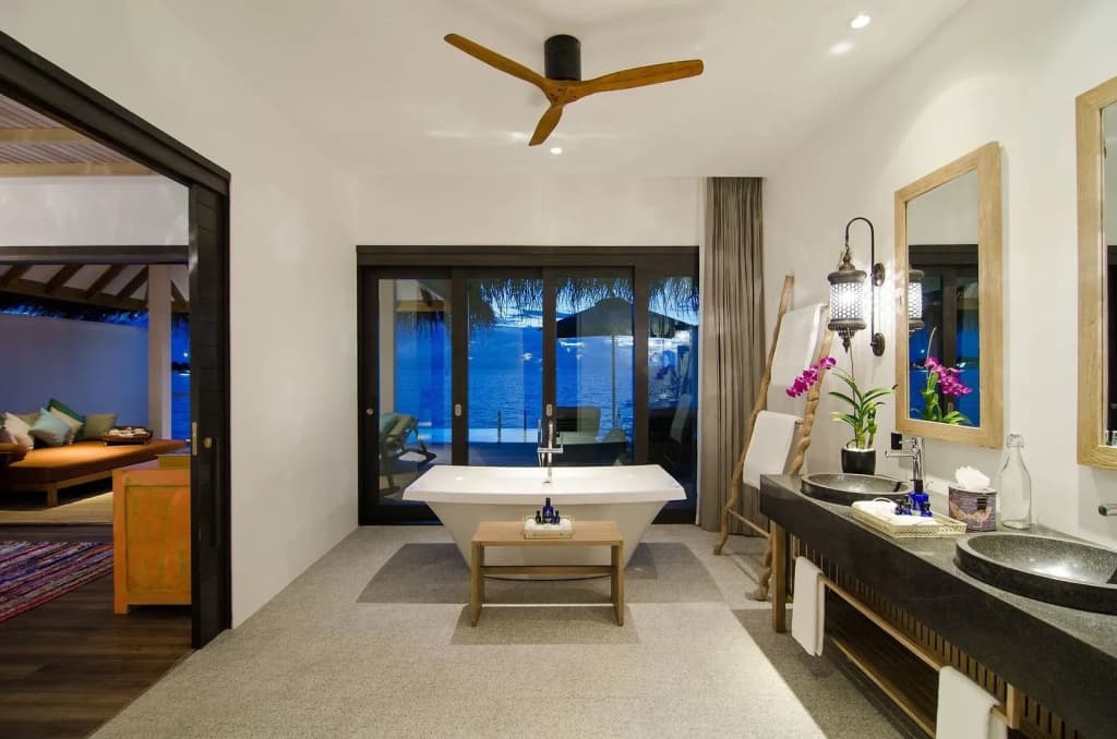 Finolhu, A Seaside Collection Resort, a Member of Design Hotels - photo 5
