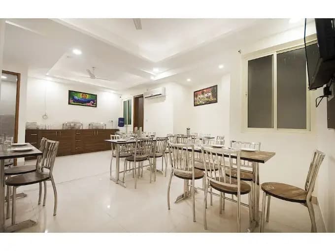 Hotel SRV - photo 16