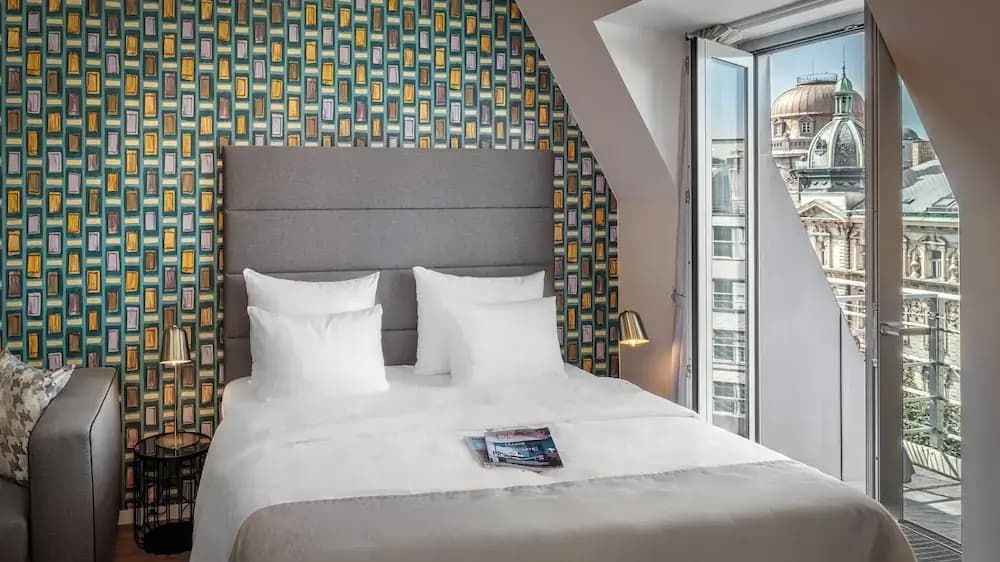 VN17 Rooftop Suites by Adrez Living - photo 35